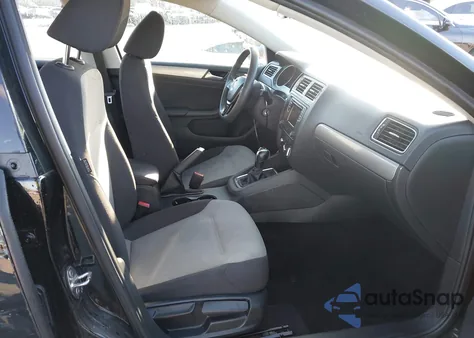 2018 Volkswagen Jetta 1.4T S z USA, uszkodzony, nr VIN 3VW2B7AJ5JM263907